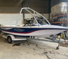 Ski Nautique 2002 Model